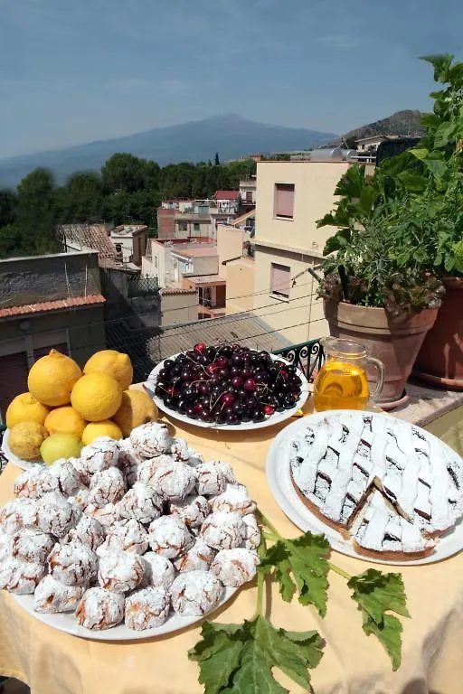 B&B Casarupilio Taormina Oda ve Kahvaltı