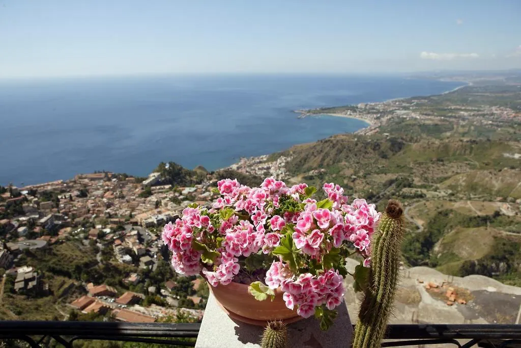 B&B Casarupilio Taormina 0*,  İtalya